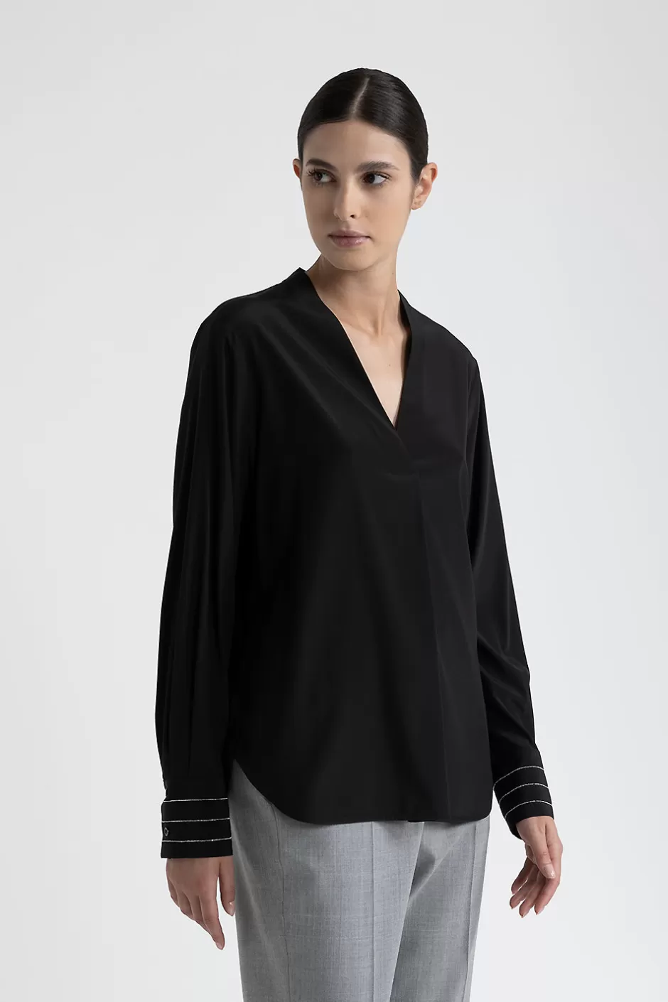 Camicie E Bluse | Peserico Blusa Scollo A V In Crepe De Chine Di Seta Nero