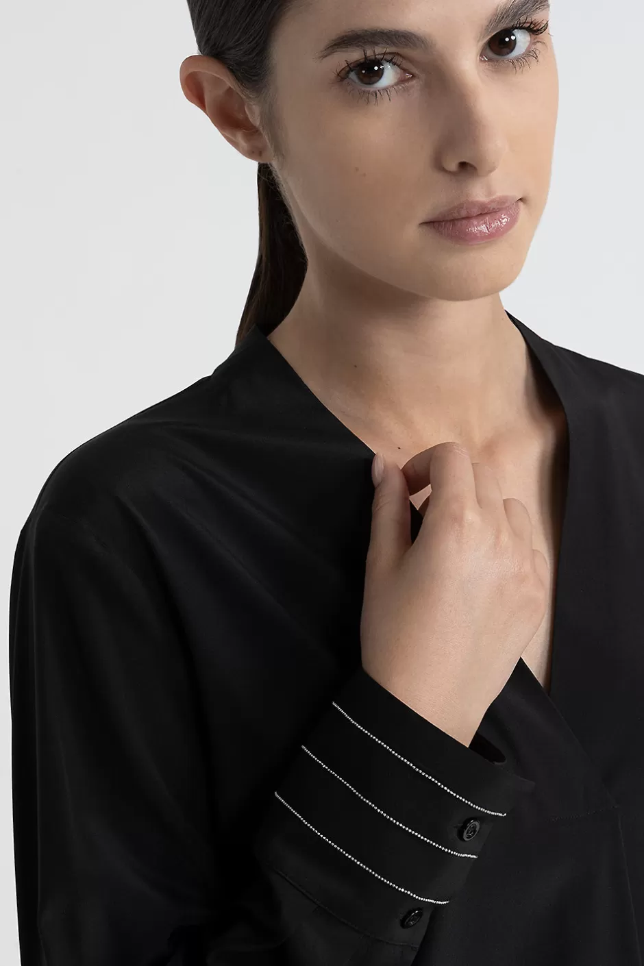 Camicie E Bluse | Peserico Blusa Scollo A V In Crepe De Chine Di Seta Nero