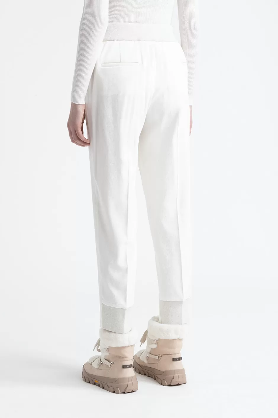 Pantaloni | Peserico Pantalone Carrot Con Laccio In Velluto Bianco naturale