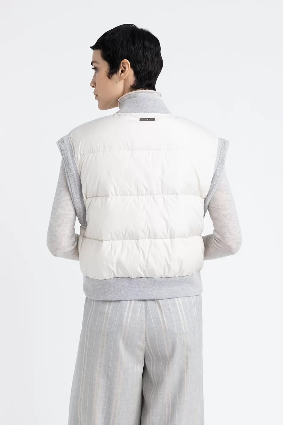 Capispalla | Peserico Piumino Corto Senza Maniche Con Collo Bomber Beige perla