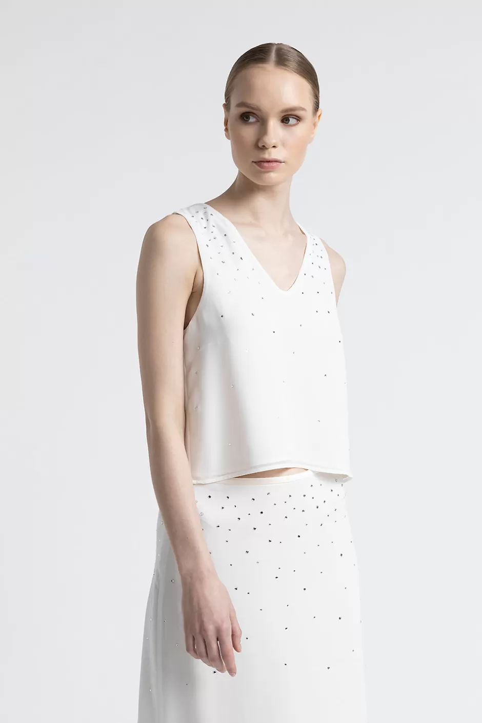 Completi E Set Coordinati | Top E T-Shirt | Peserico Top Crop Con Scollo A V E Cristalli In Crepe Leggero Bianco